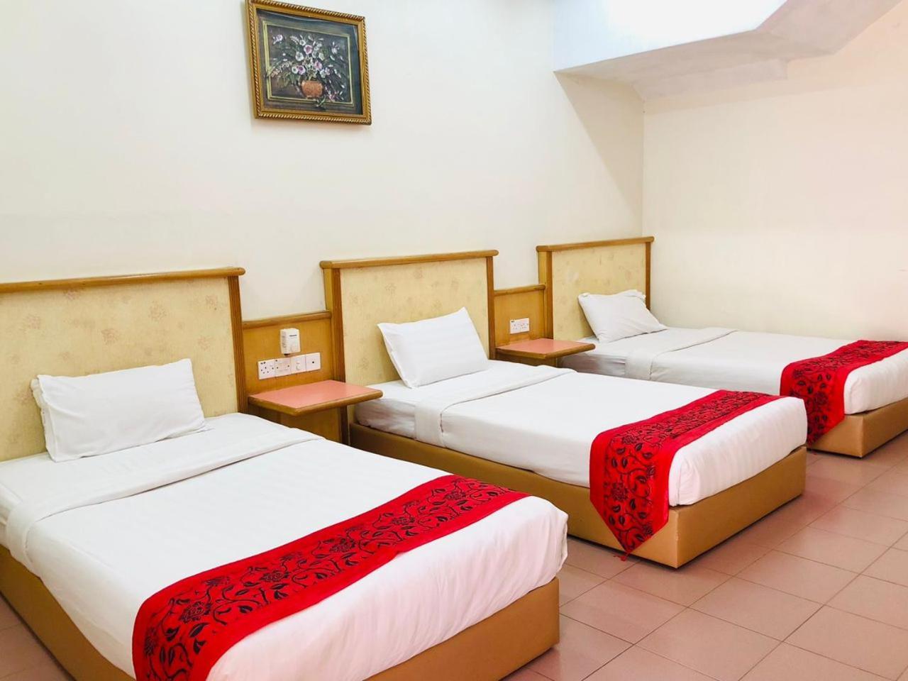 Intan Beach Resort Kuala Terengganu Eksteriør bilde